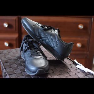 Reebok Classics (black) Size 11